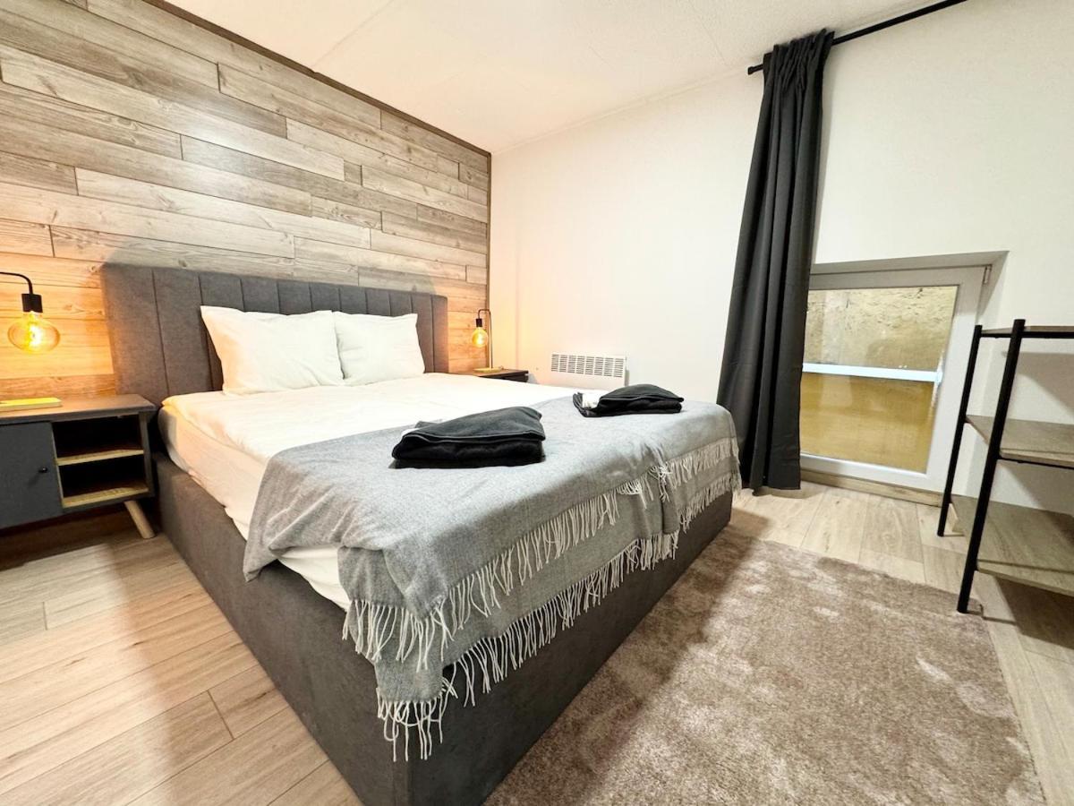 R5 Patio 2 Bedrooms Free Parking Апартаменты Будапешт