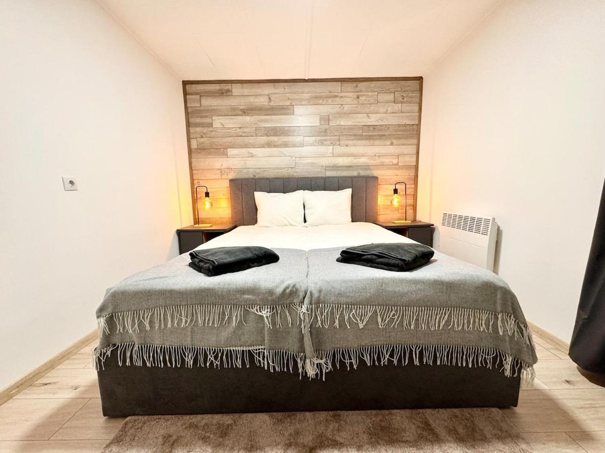 R5 Patio 2 Bedrooms Free Parking *