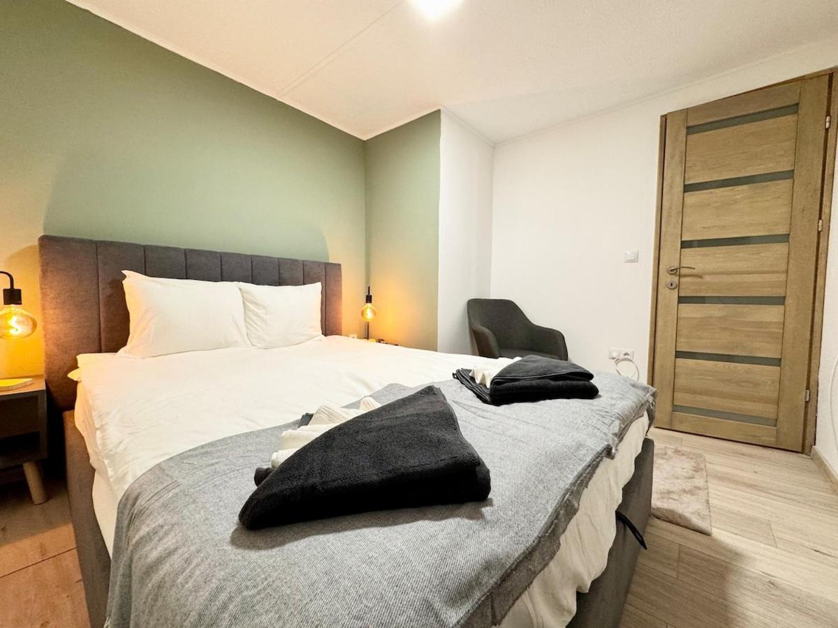 R5 Patio 2 Bedrooms Free Parking *